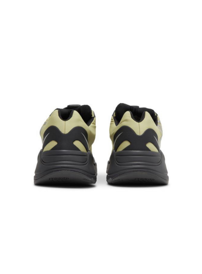 Yeezy Boost 700 MNVN Resin
