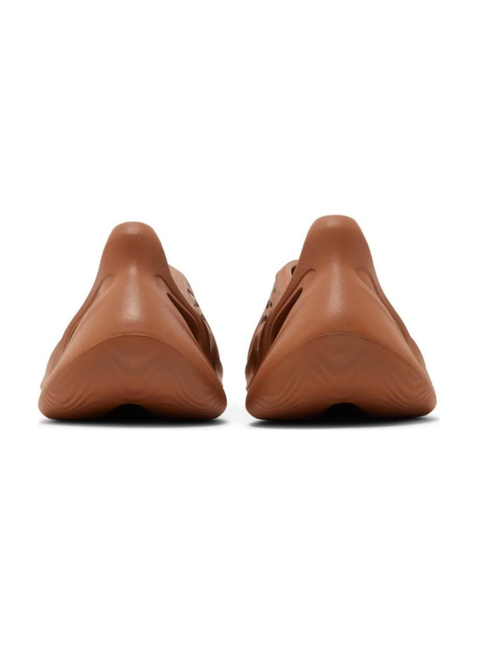 Yeezy Foam Runner Clay Red