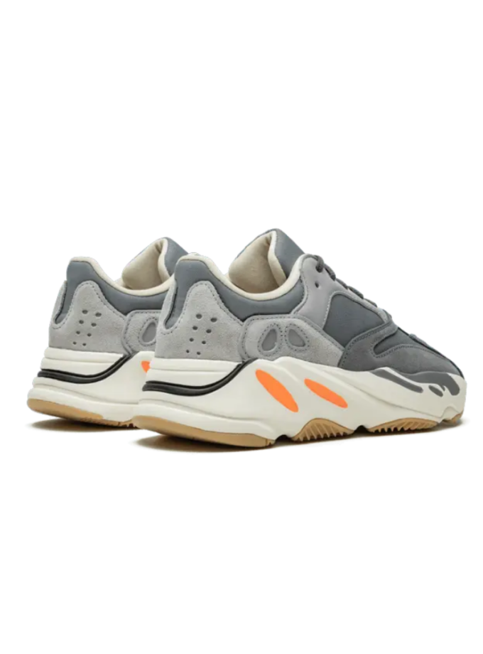 Yeezy Boost 700 Magnet