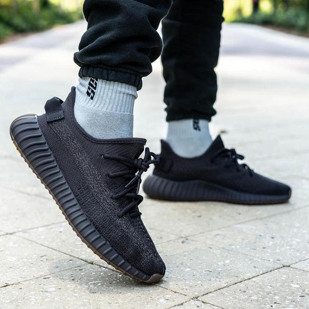 Yeezy Boost 350 V2 Cinder Reflective - obrazek 2