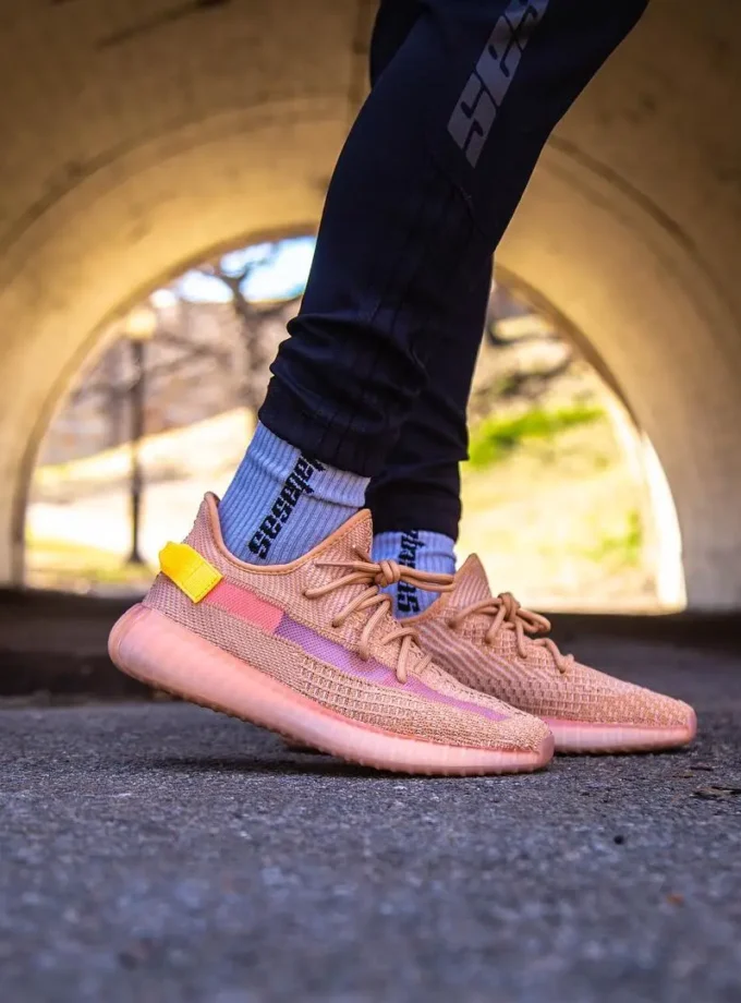 Yeezy Boost 350 V2 Clay